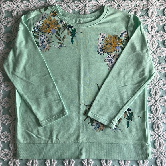 St. John’s Bay floral crewneck sweatshirt - Picture 2 of 4